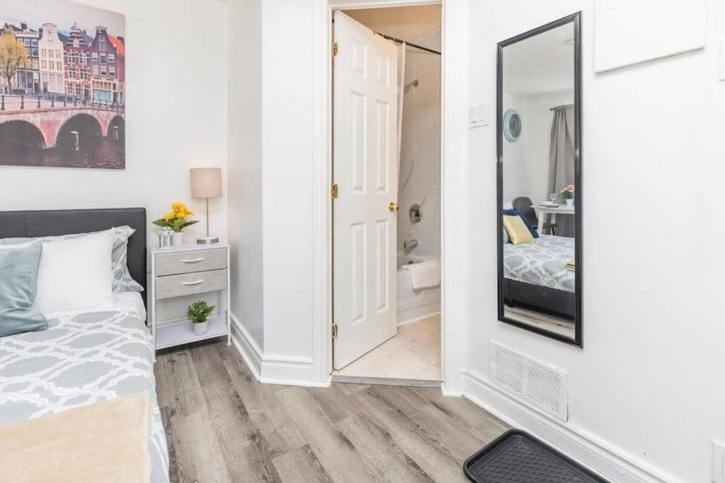 Pet-Friendly Studio Unit - Close to Chinatown photo 3