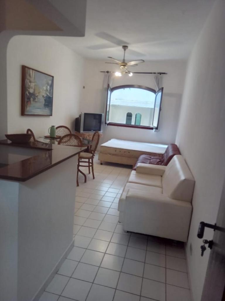 40 Metros da Praia da Enseada, apartamento Pé na Areia na MELHOR praia do Guaruja - SP