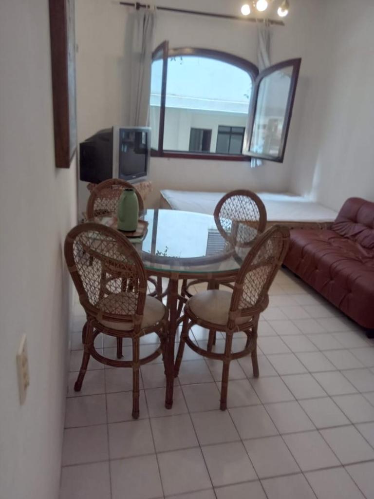 40 Metros da Praia da Enseada, apartamento Pé na Areia na MELHOR praia do Guaruja - SP photo 1