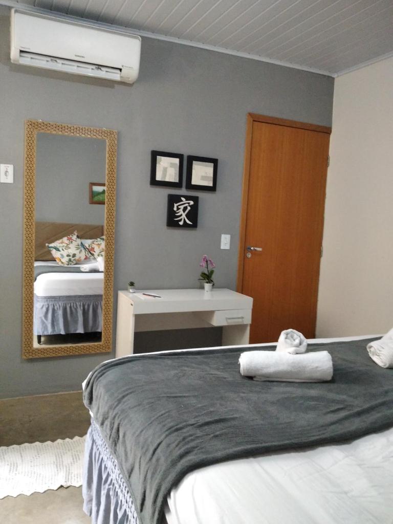 CASA INTEIRA MOBILIADA Próx Shopping Norte com Ar e Wifi , Selfie Checkin e Tv FireAmazon photo 2