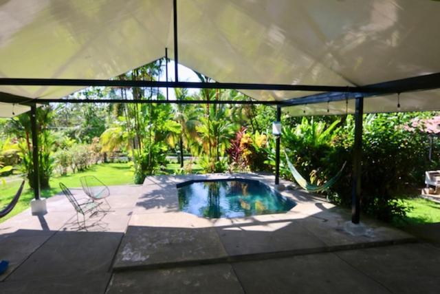 Two houses with a private pool. photo 1