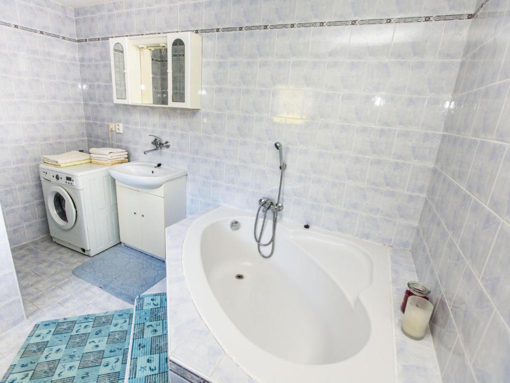 Holiday Home Tatobity by Interhome photo 4