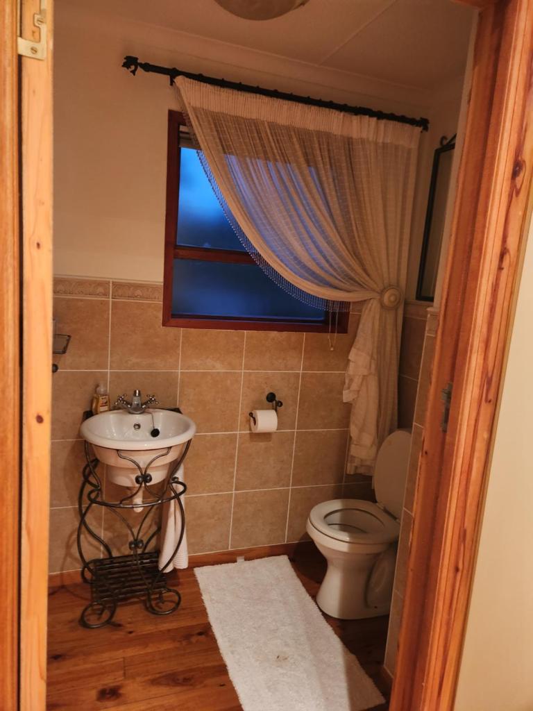 Hersham Holiday Home photo 4