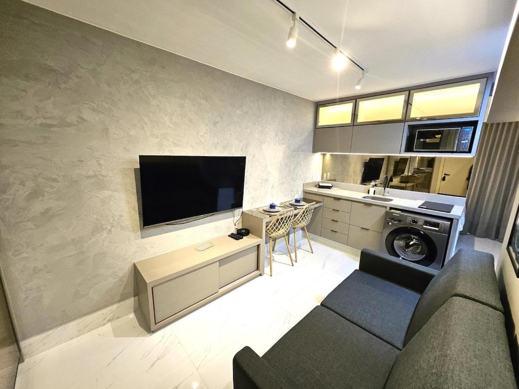 SAINT TROPEZ BLOCO G APT 205 · Apartamento novo e reformado, Sudoeste QMSW 05 photo 3