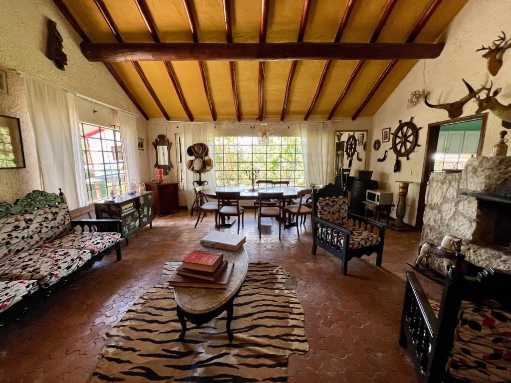 Encantadora casa de piedra photo 2