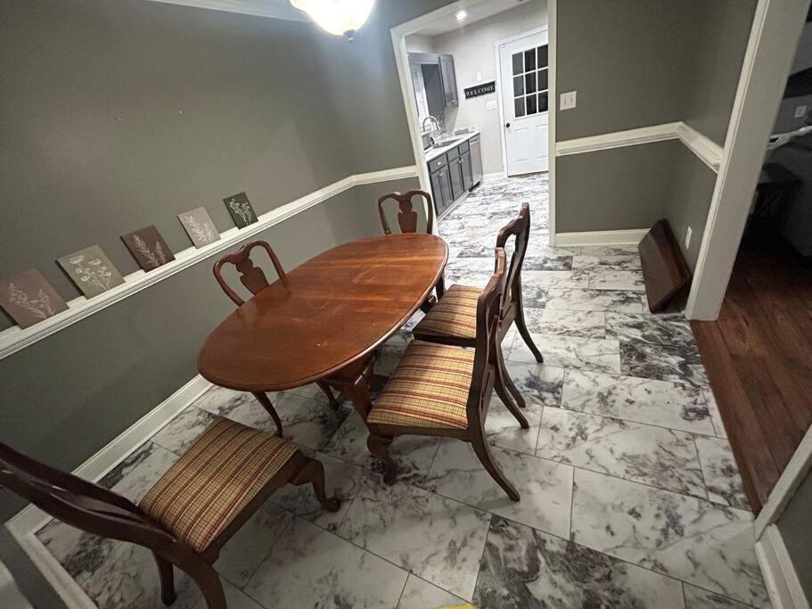 3 bedroom, 2 bath house near tennis center photo 3