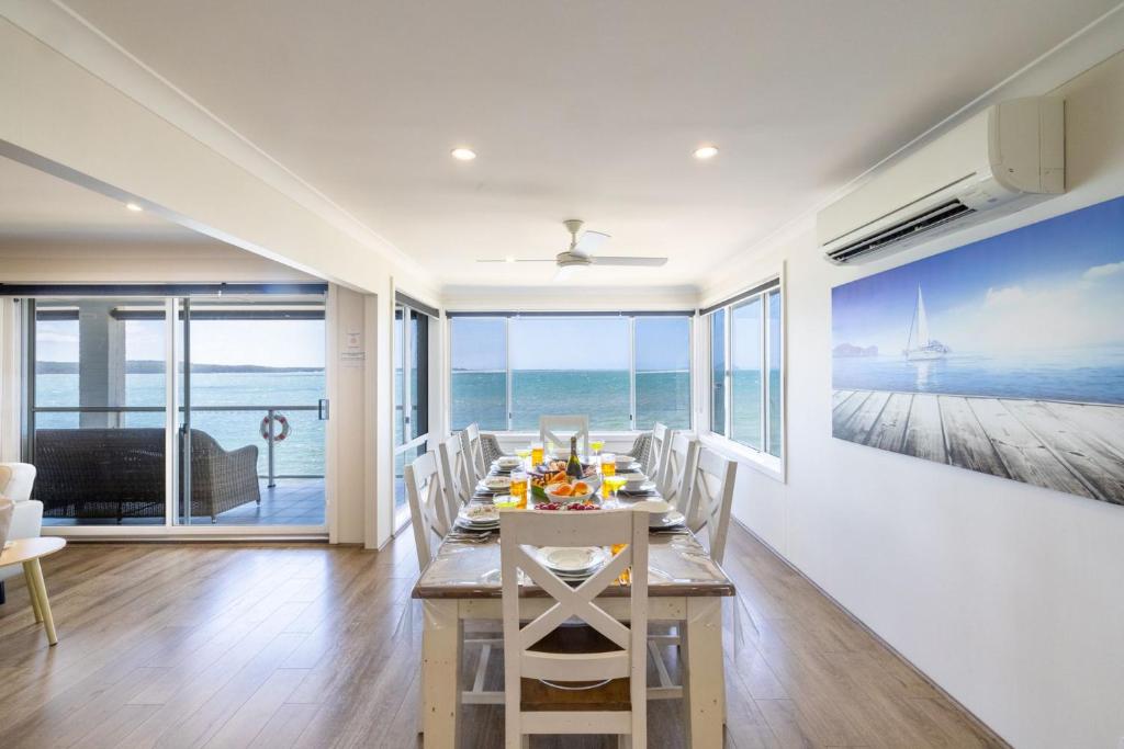 Sunrise Waters 2-63 Soldiers Point Road, stunning waterfront property photo 4