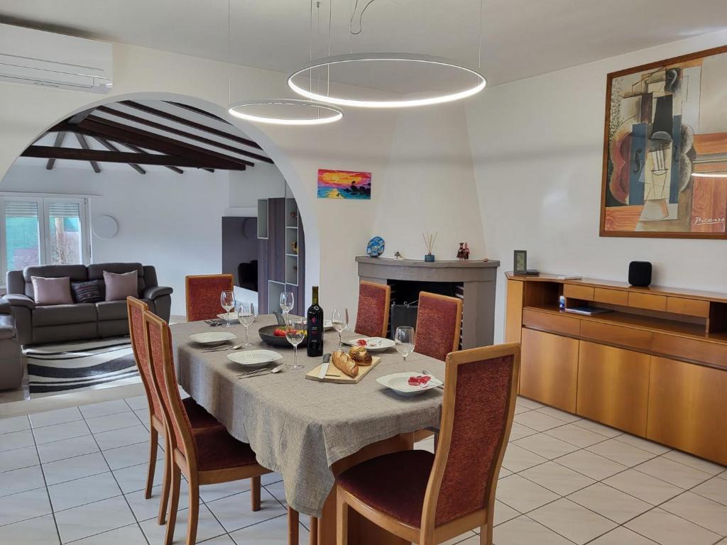 Holiday Home Villa Miralago by Interhome photo 2