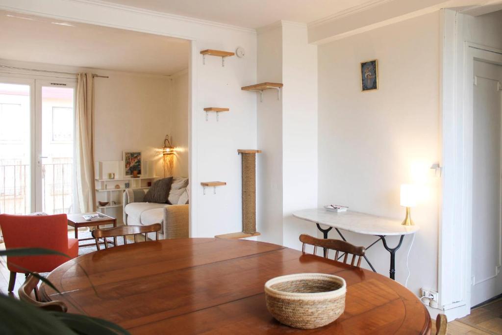 Spacious cocoon near Paris photo 3