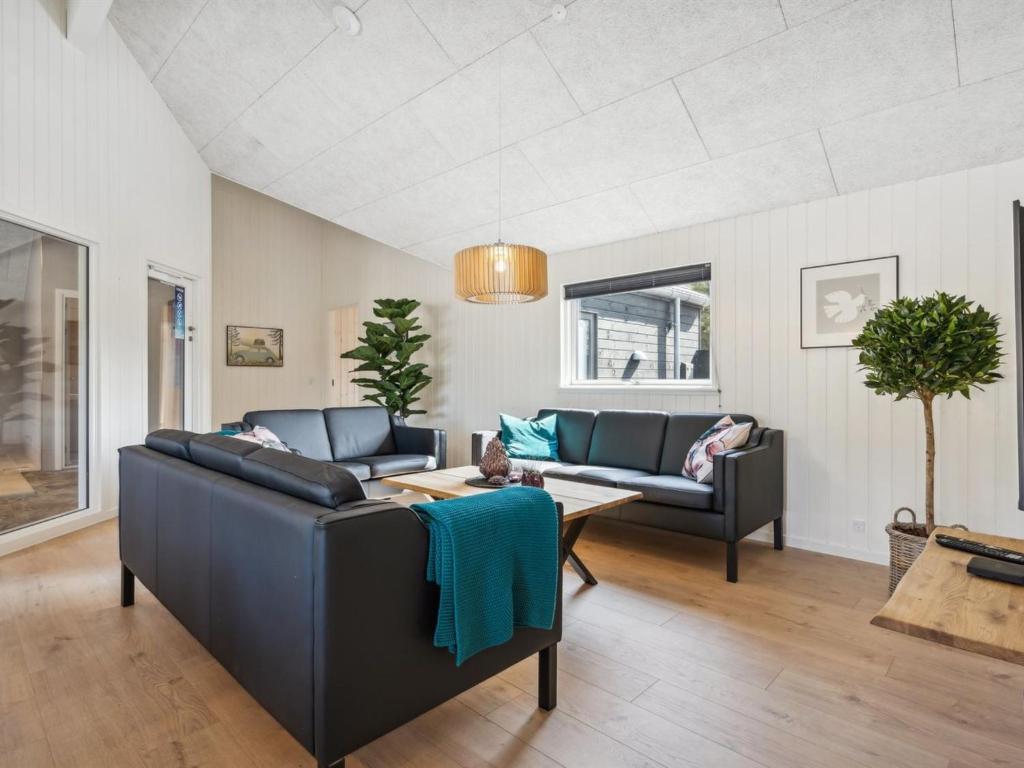 Holiday Home Hylleborg - 500m from the sea in SE Jutland by Interhome photo 4