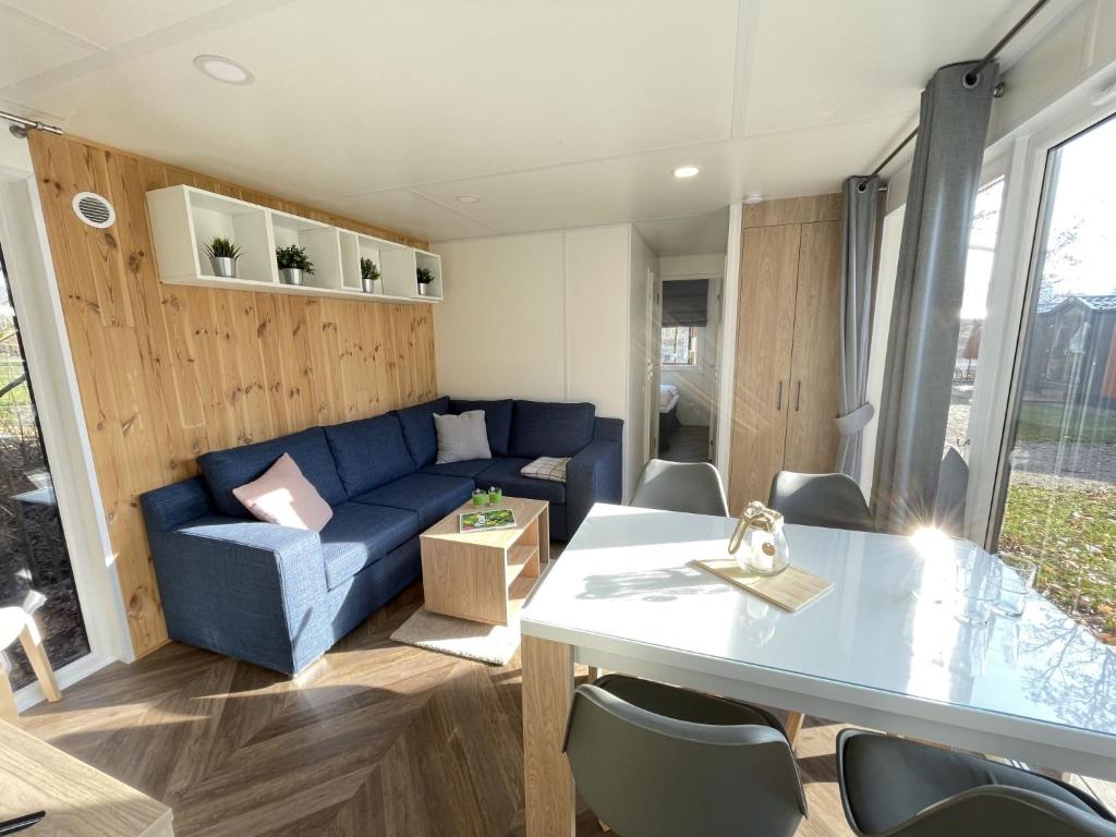 Holiday Home Tiny Haus Sunside Gardenlounge by Interhome photo 2