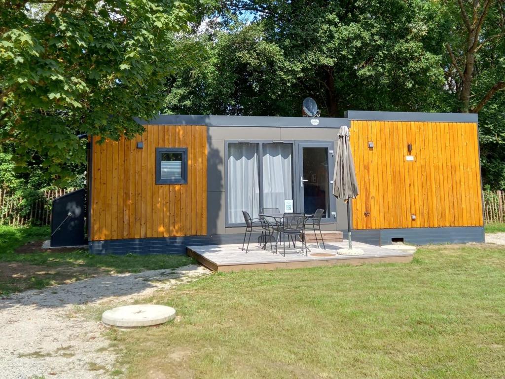 Holiday Home Tiny Haus Sunside Gardenlounge by Interhome