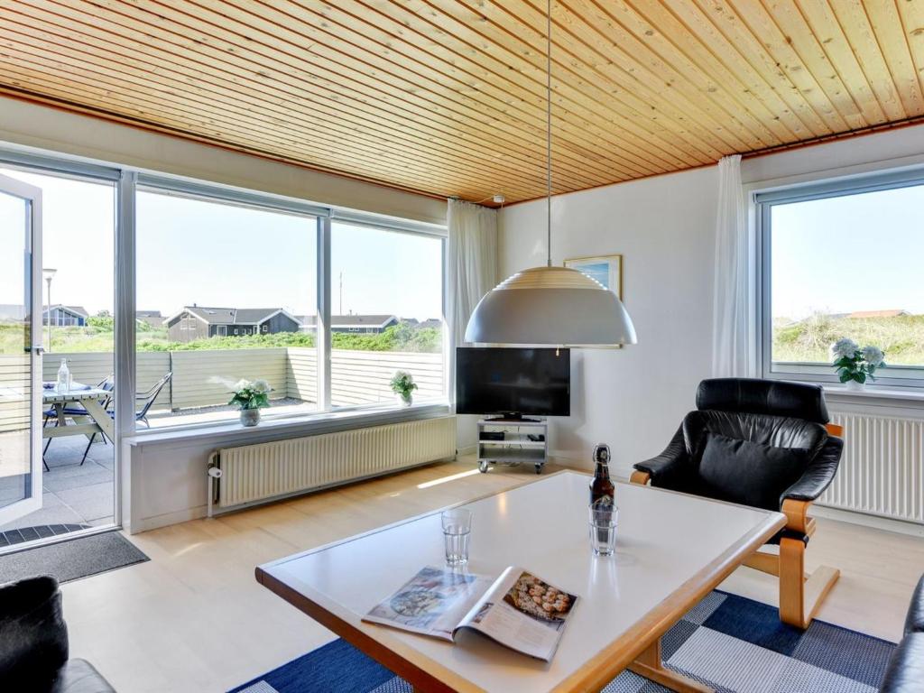 Holiday Home Dorette - 100m from the sea in NW Jutland by Interhome photo 2