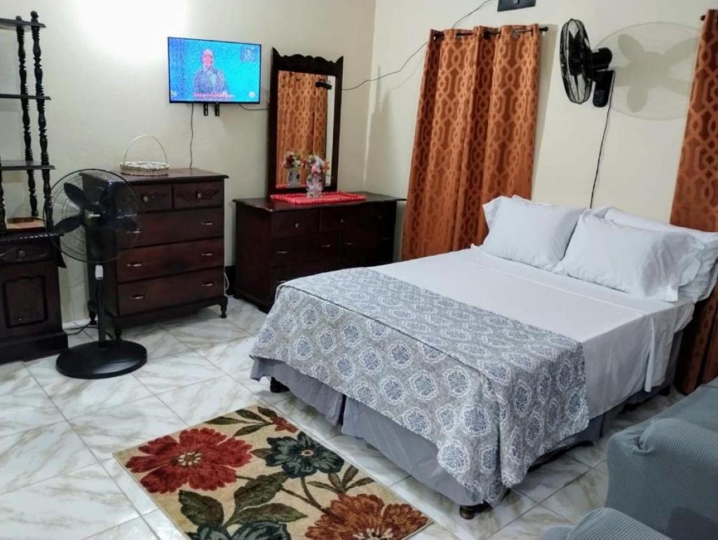 Diana's Portmore Retreat photo 3