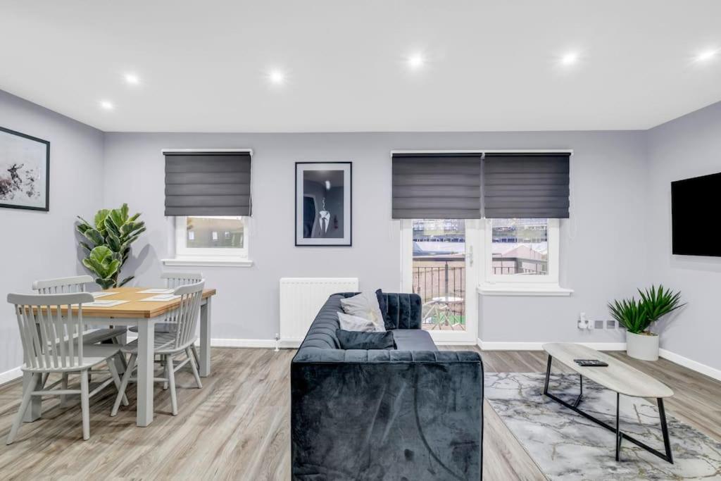 The Ojay's - Hellena Apartment