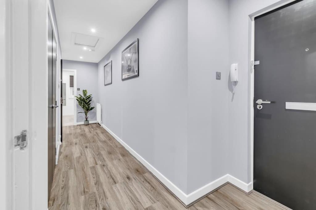 The Ojay's - Hellena Apartment photo 1