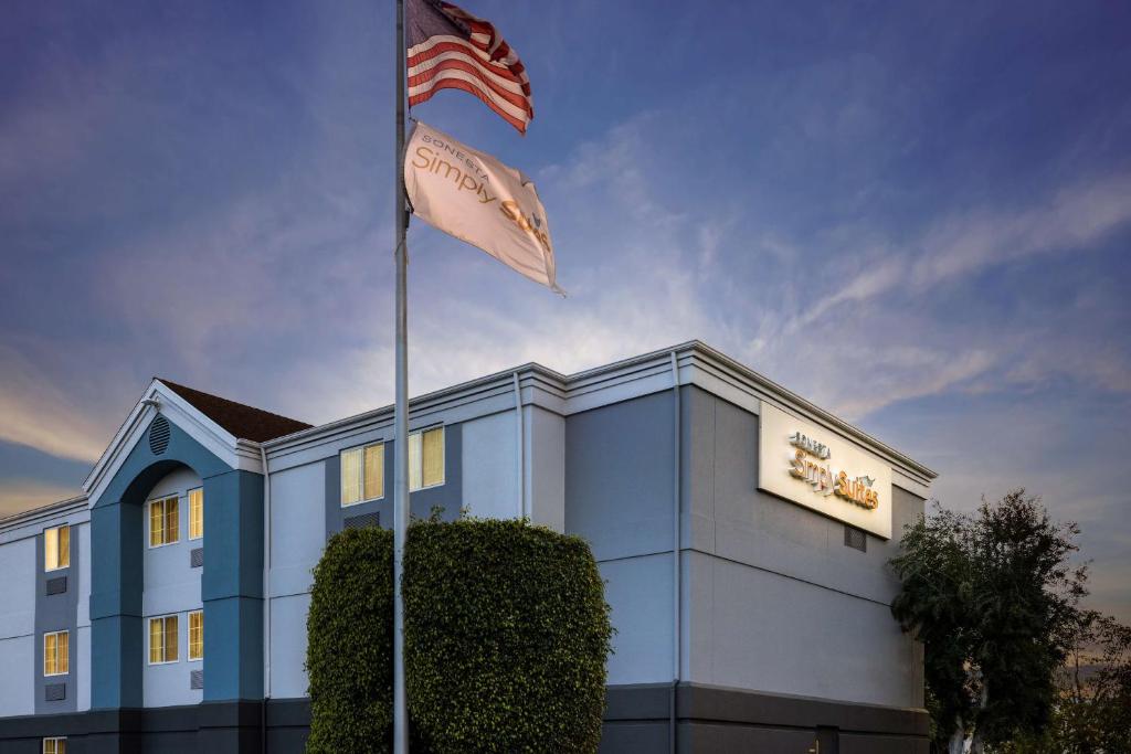 Sonesta Simply Suites Irvine East Foothill image