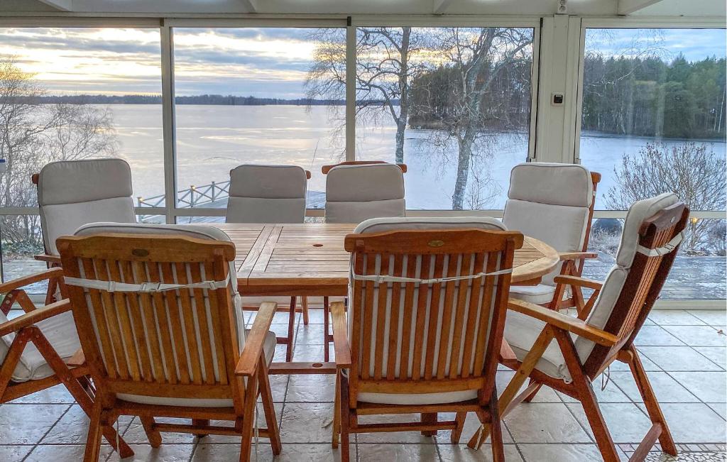 Gorgeous Home In Vrnamo With Lake View photo 1