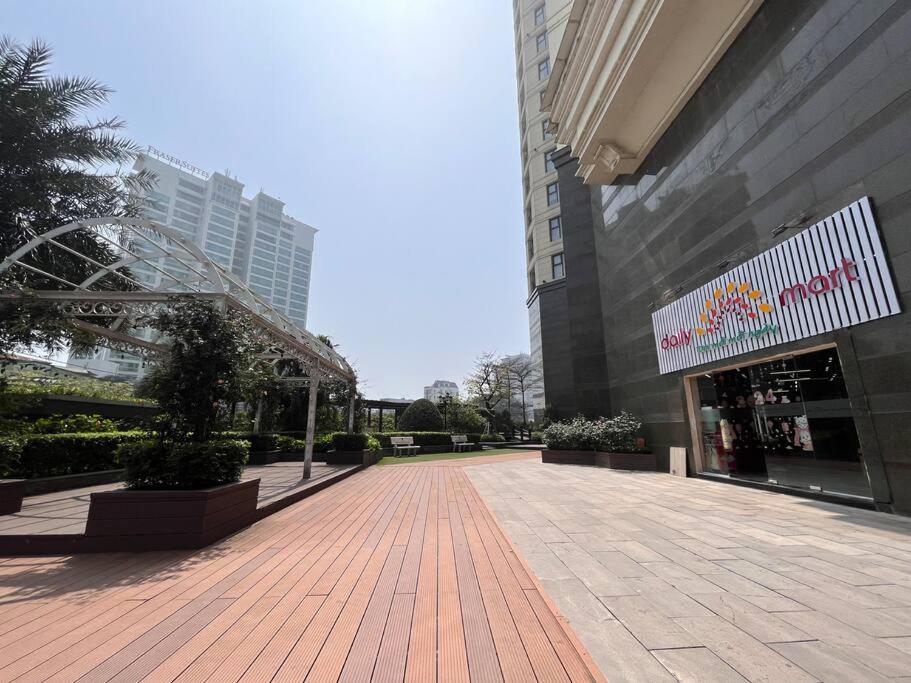 West Lake D’ Leroi Soleil 3 bedroom Apt