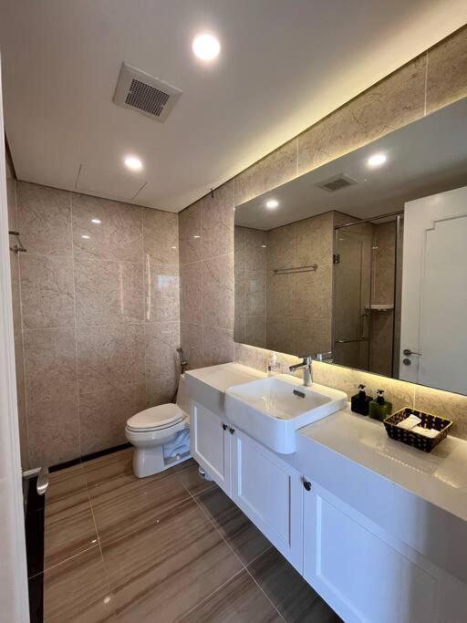 West Lake D’ Leroi Soleil 3 bedroom Apt