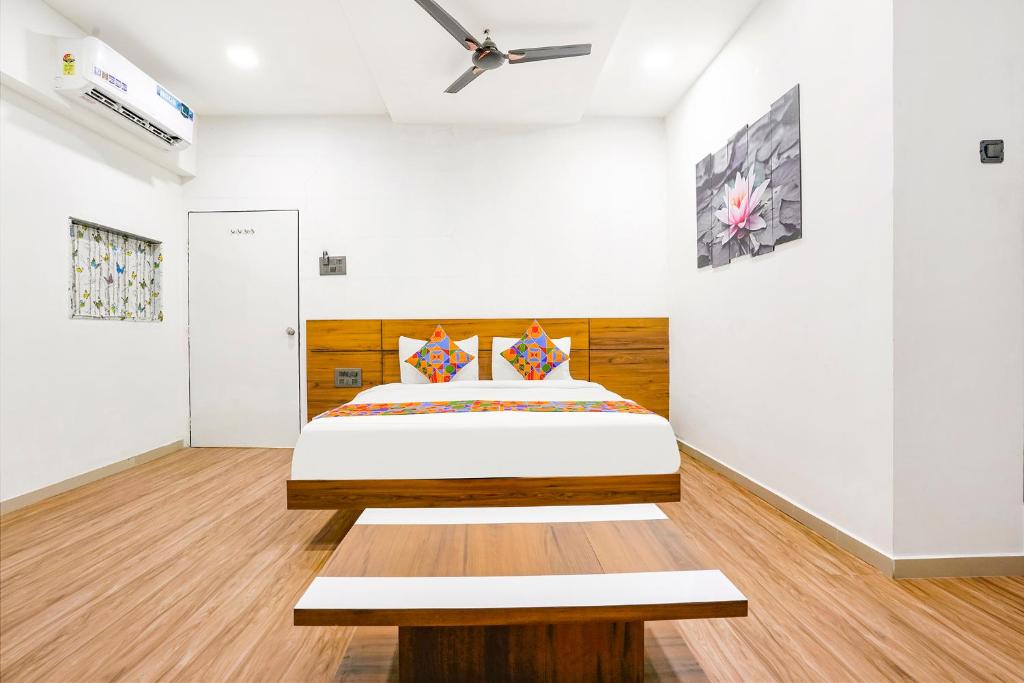 FabHotel 7 Star photo 1