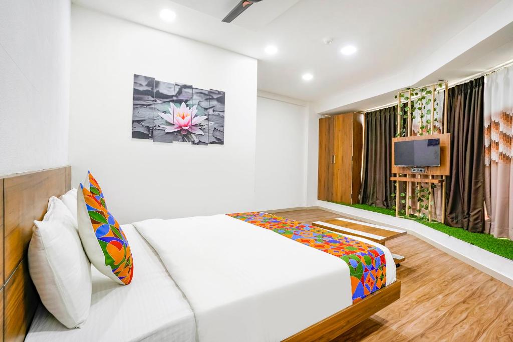 FabHotel 7 Star photo 3