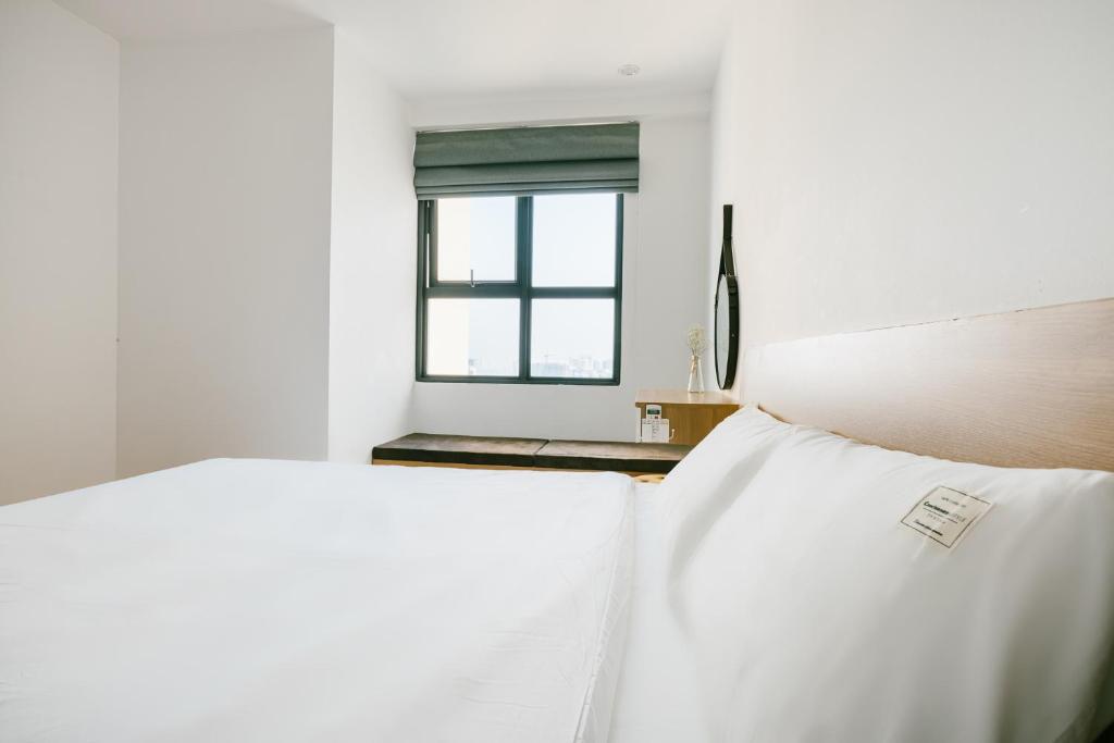 One-Bedroom at Vinhomes D'Capitale