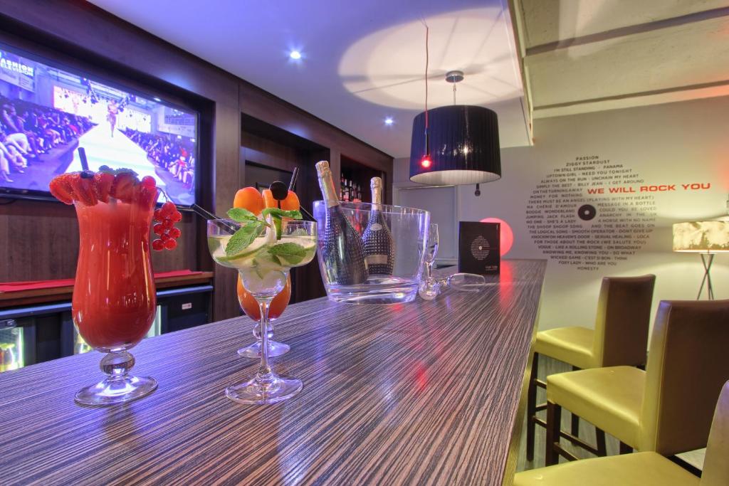 머큐어 파리-벨리지 호텔 (Mercure Paris-Velizy Hotel) - 레스토랑