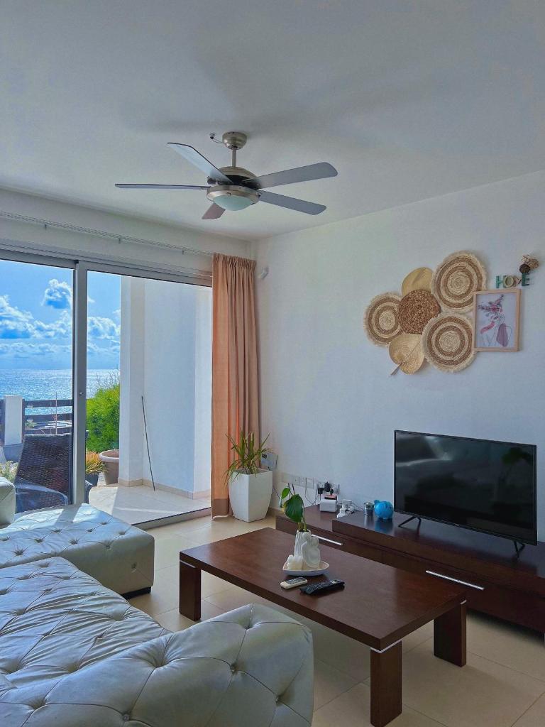 3 Bedroom Coral Bay Panorama Seaview Villa Pool photo 4