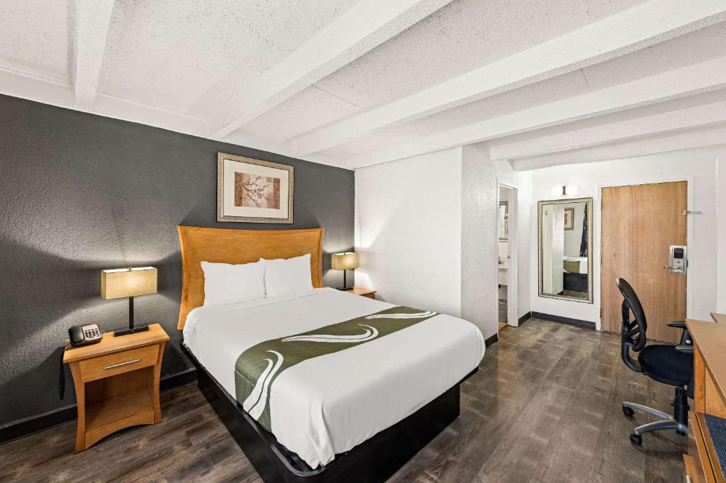 Quality Inn & Suites near I-480 and I-29 photo 4