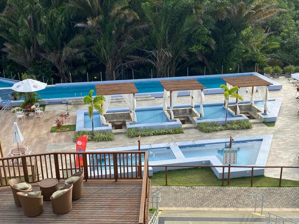 Apto em Condomínio Resort entre Ponta Negra e Cotovelo