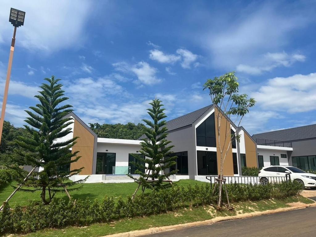 TRE Khaoyai Pool Villa ทรีเขาใหญ่ พูลวิลล่า photo 1