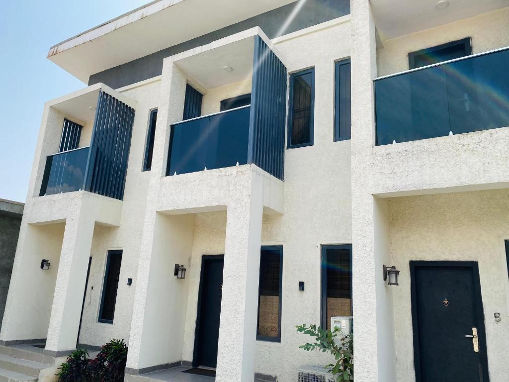 Avenel Luxury Apartments photo 2