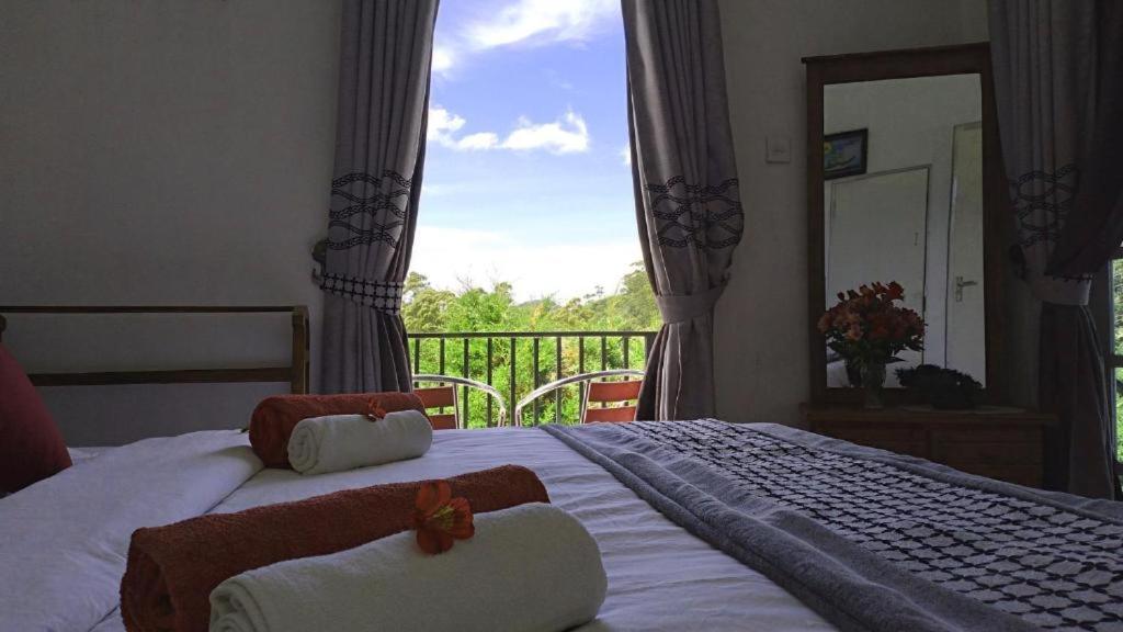 The Royal Terrace Holiday Bungalow photo 2
