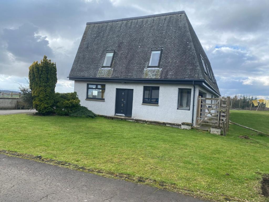 Immaculate 2 Bed property in rural location