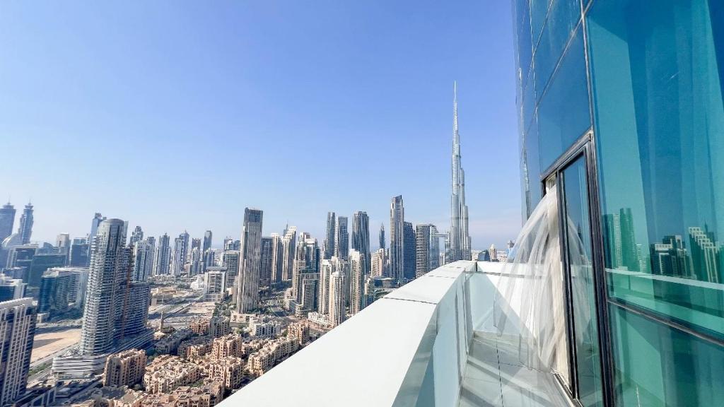 Walking distance to dubai mall Burj Khalifa view and fountain view 3BR photo 4