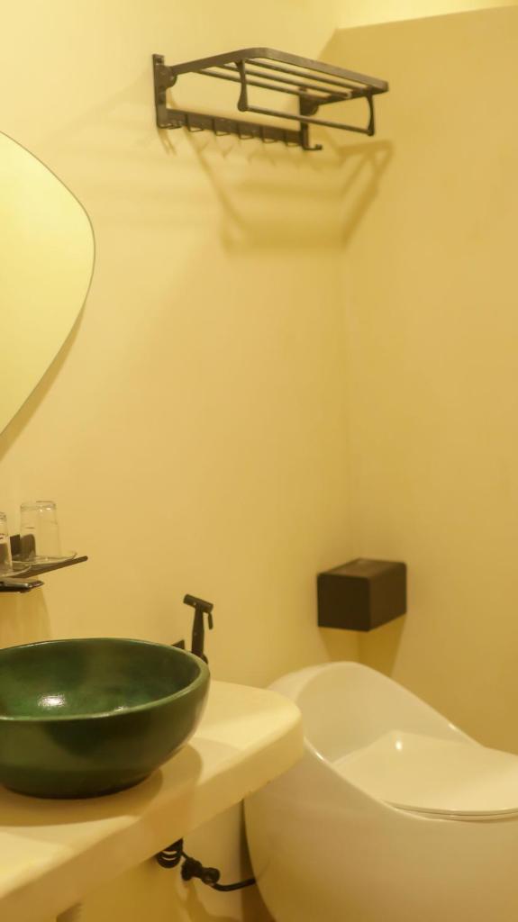 LaLa The Manor Apartment