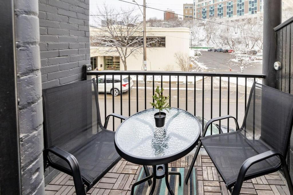 Pet-Friendly Home Near Chinatown and Little Italy photo 1