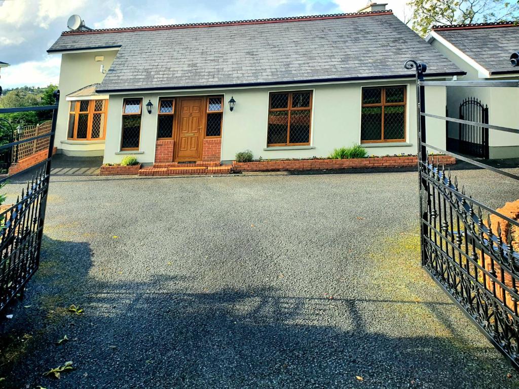 Hillcrest House photo 2