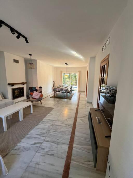 Gran Chalet a 13 min de Sevilla photo 3