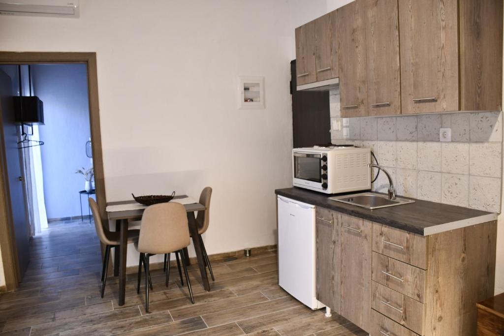 Heliofos Apartments photo 2