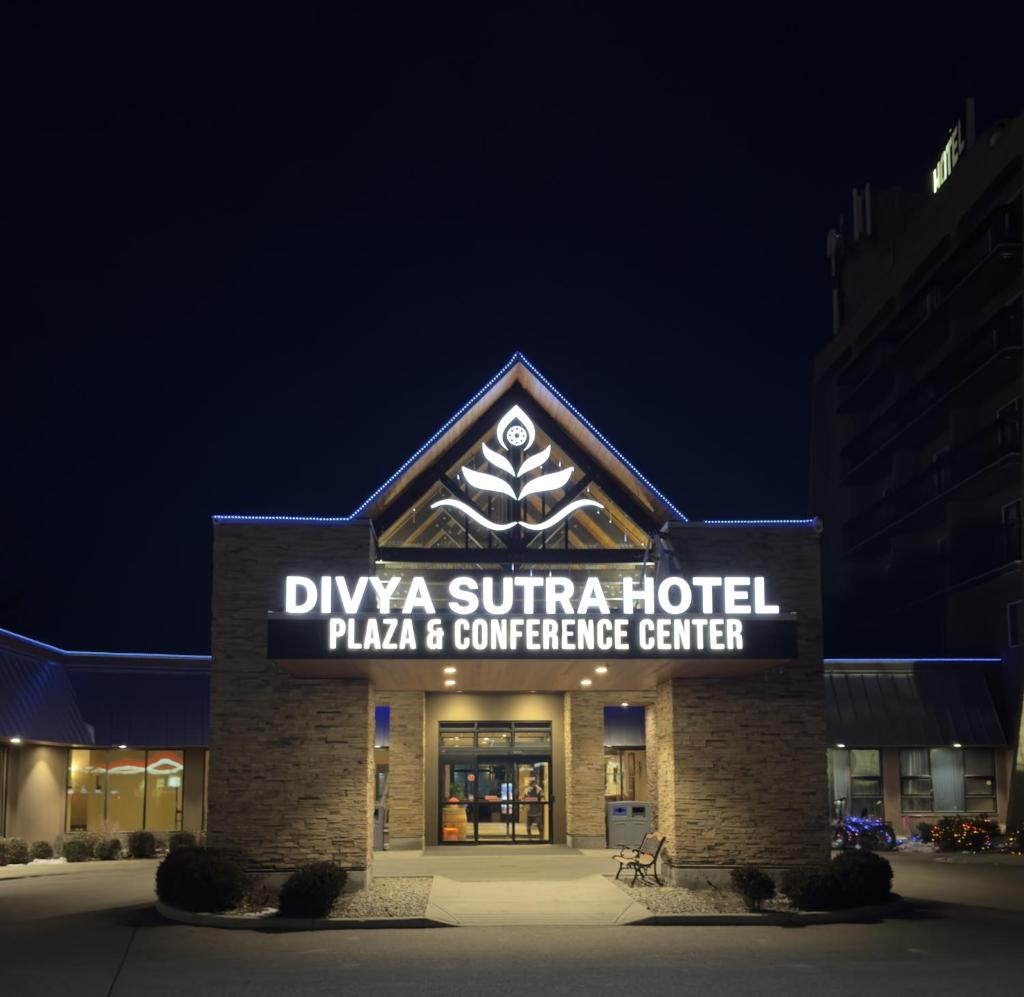 Divya Sutra Plaza and Conference Centre, Vernon, BC photo 1