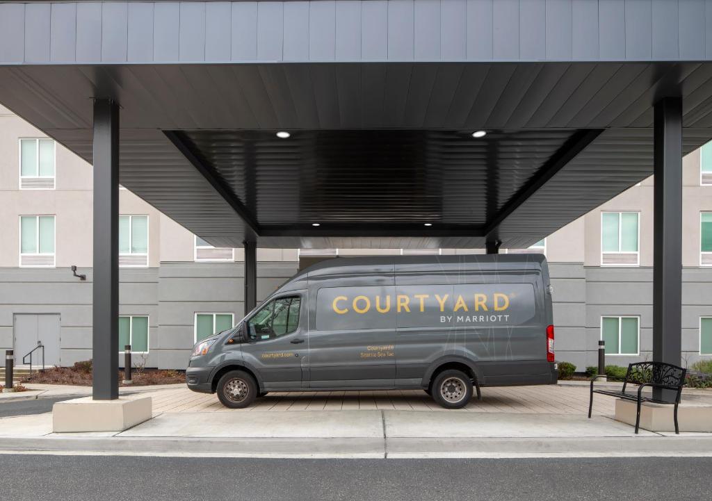 Courtyard by Marriott Seattle SeaTac Airport photo 2