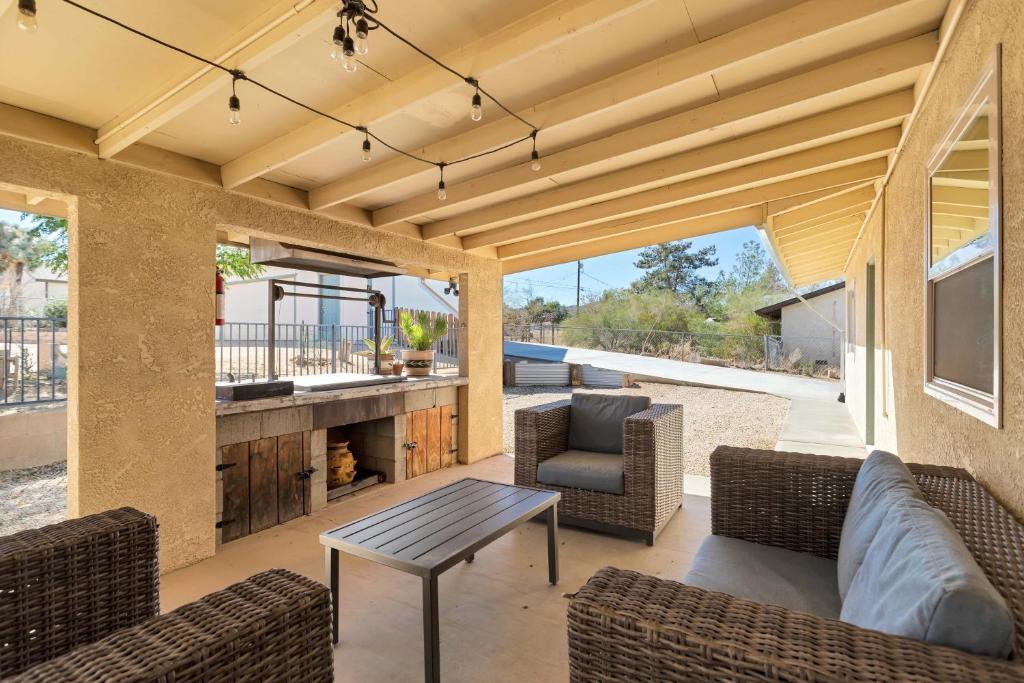 Shimmering Desert Gem - A Ryson Property photo 1