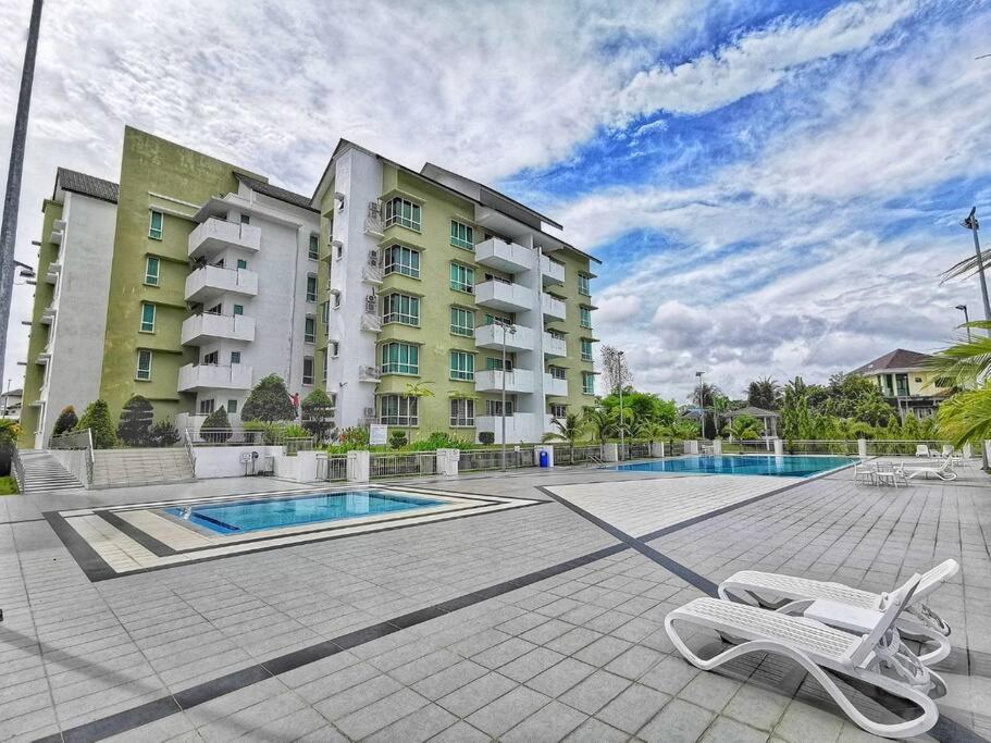 EcoPark Condo, 5mins to airport, malls & eatery photo 2