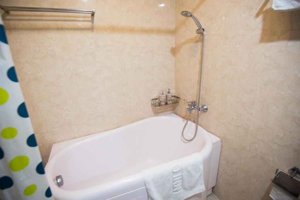 Housing22 Service Apartment 20 Linh Lang