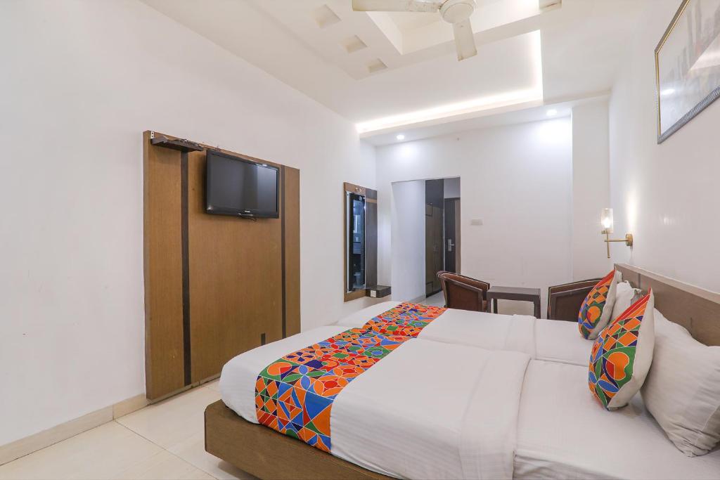 FabHotel Prime The Continental photo 4