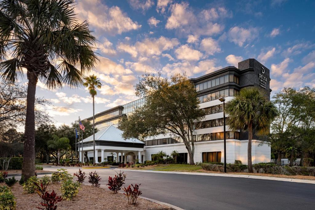 Delta Hotels by Marriott Jacksonville Deerwood photo 1