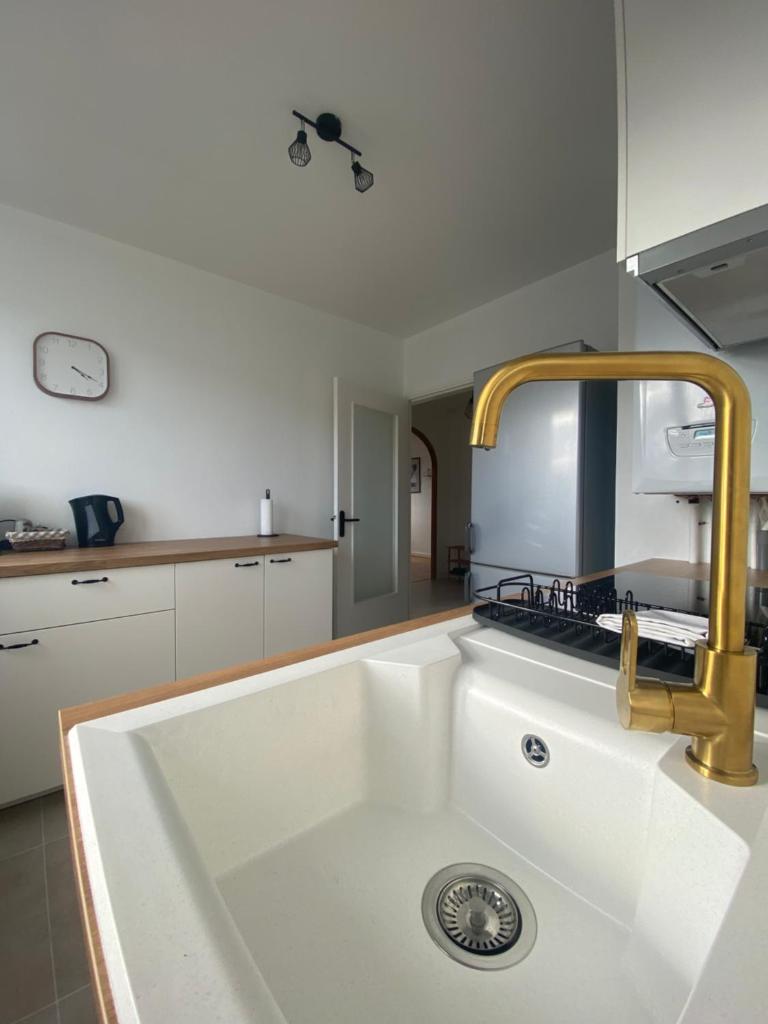 Appartement spacieux avec parking photo 2