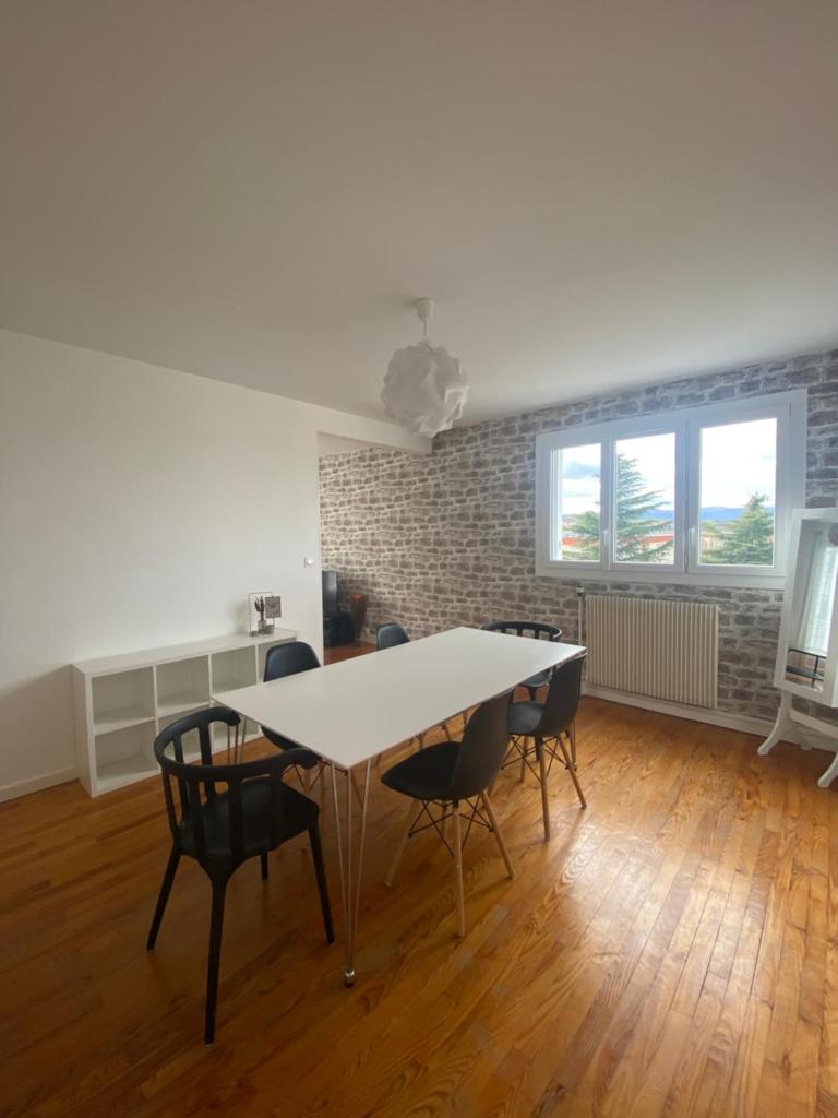Appartement spacieux avec parking photo 4